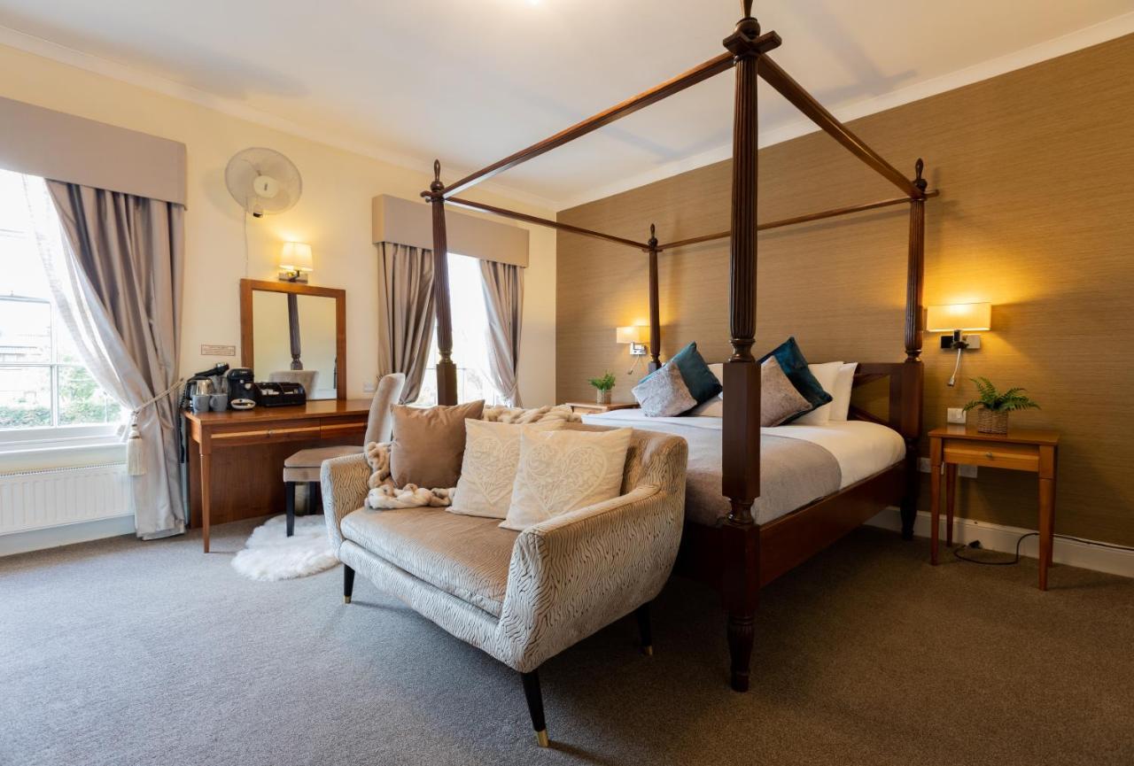 Slepe Hall 3*