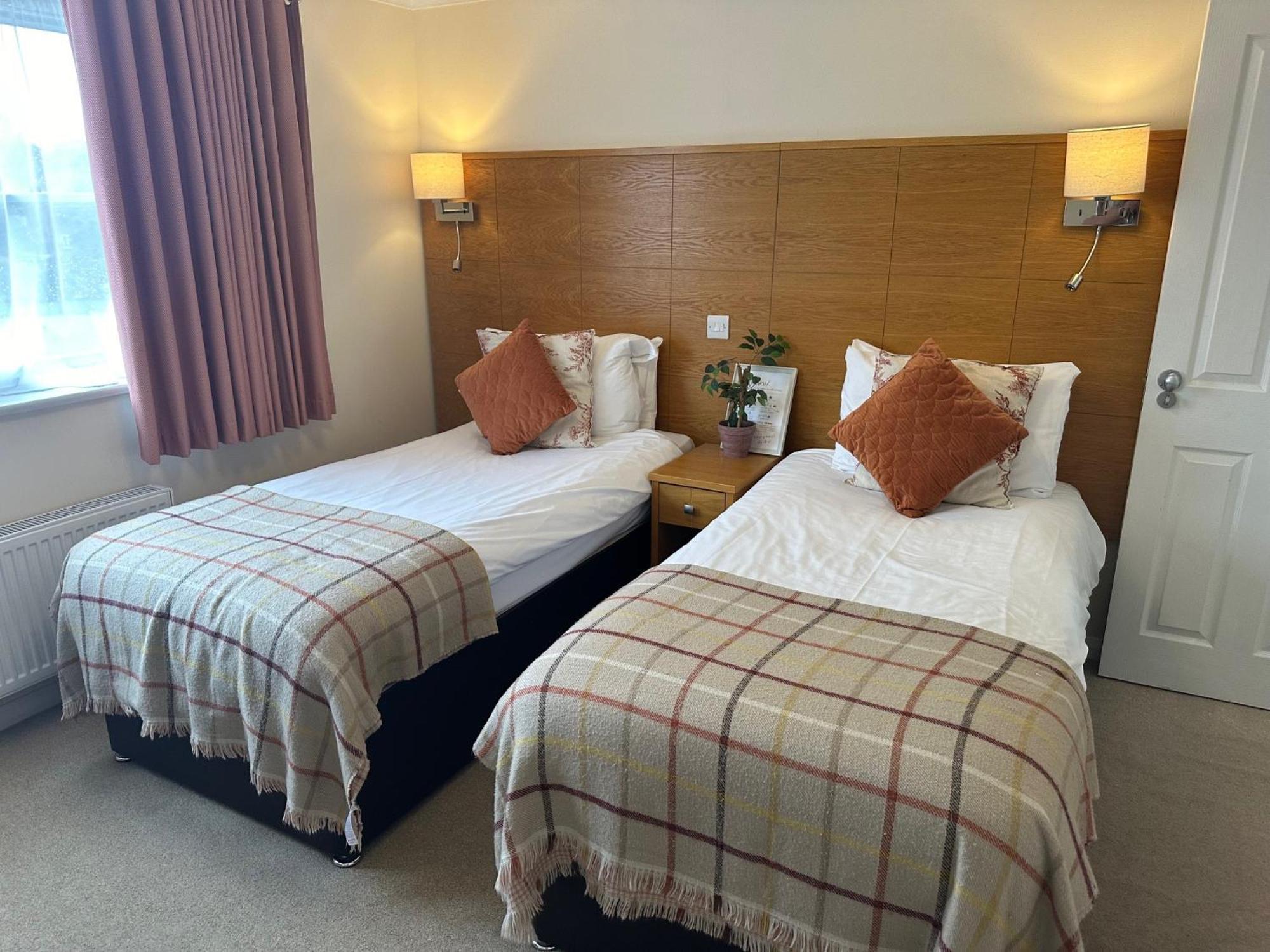 Hotel Slepe Hall 3*