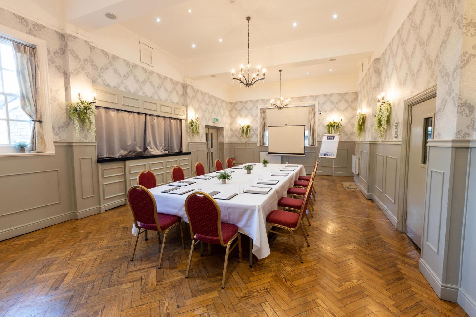 Slepe Hall Hotel 3*