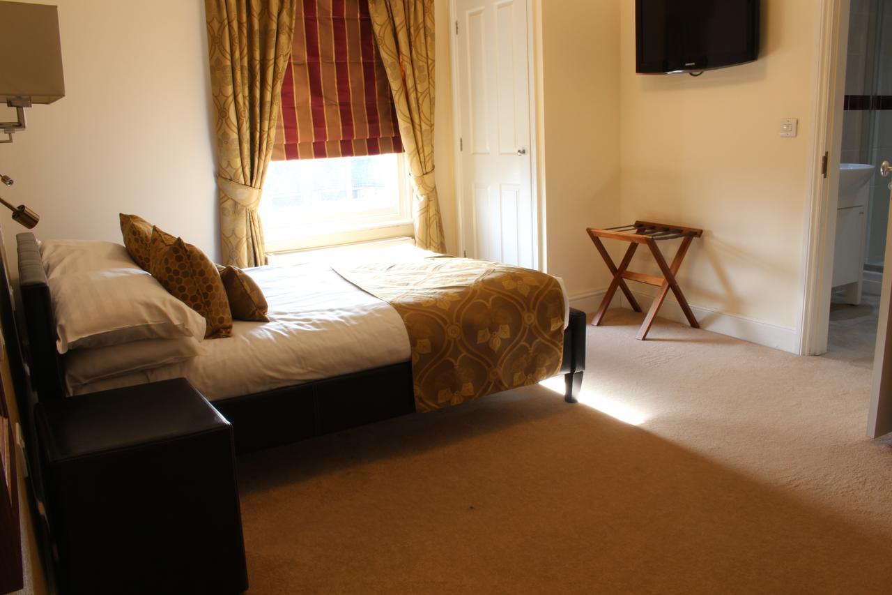 Slepe Hall 3*